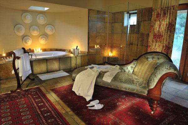 Selati Ivory Suite Bathroom