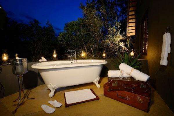 Selati Outdoor Bath