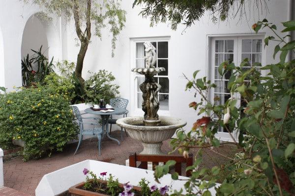 the_marine_courtyard