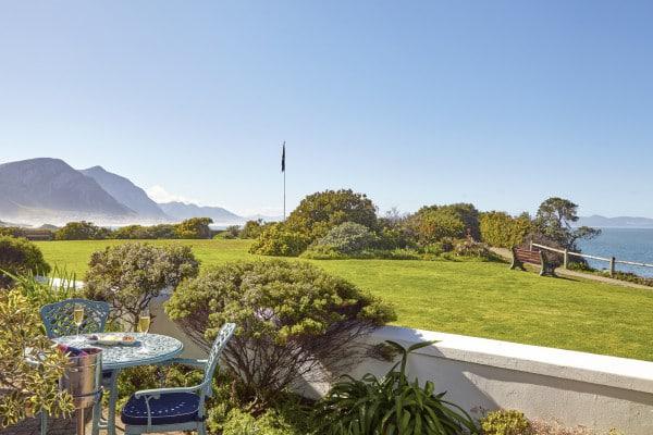 the_marine_outdoor_dining